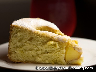 Sponge Cake with Apples