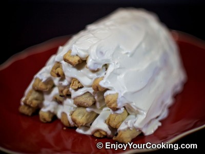 “Firewood on Snow” Cake