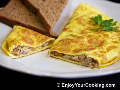Omelette Stuffed with Mushrooms and Onions