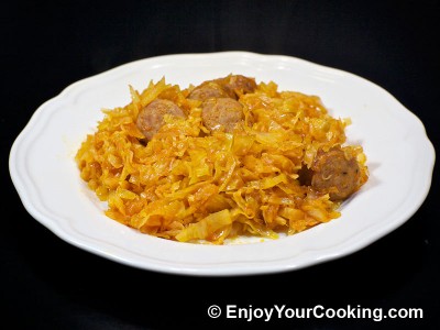 Cabbage Braised with Bratwurst