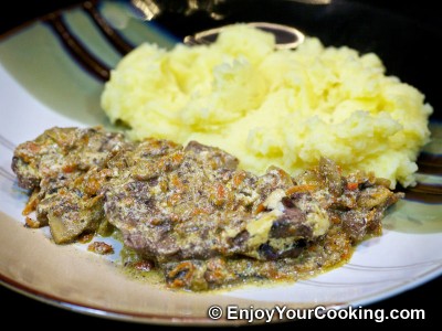 Chicken Liver with Mushrooms and Sour Cream