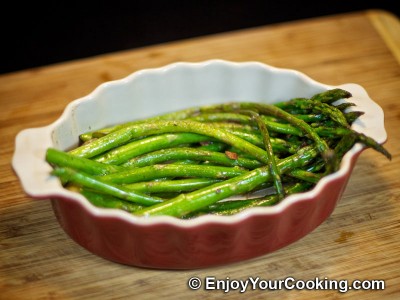 Asparagus Fried with Butter and Garlic