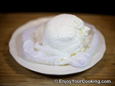 How to Make Quark (Fresh Cheese) from Kefir