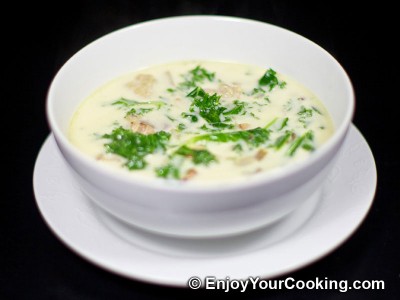 Zuppa Toscana (Italian Sausage Soup)